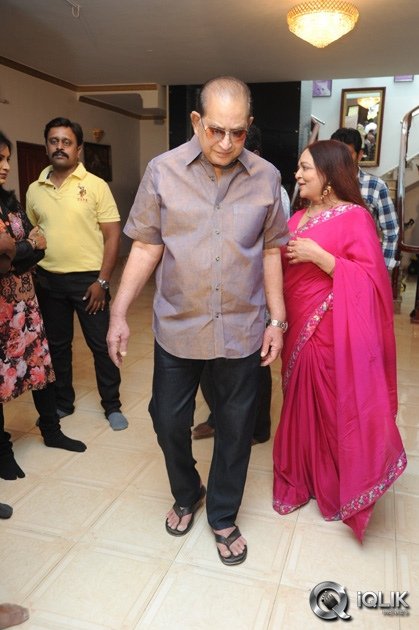 Mosagallaku-Mosagadu-Movie-Fist-Look-Launch